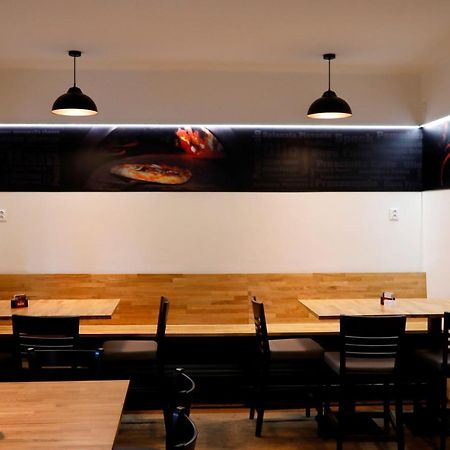 Penzion&Pizzerie U Massima Vyškov Εξωτερικό φωτογραφία