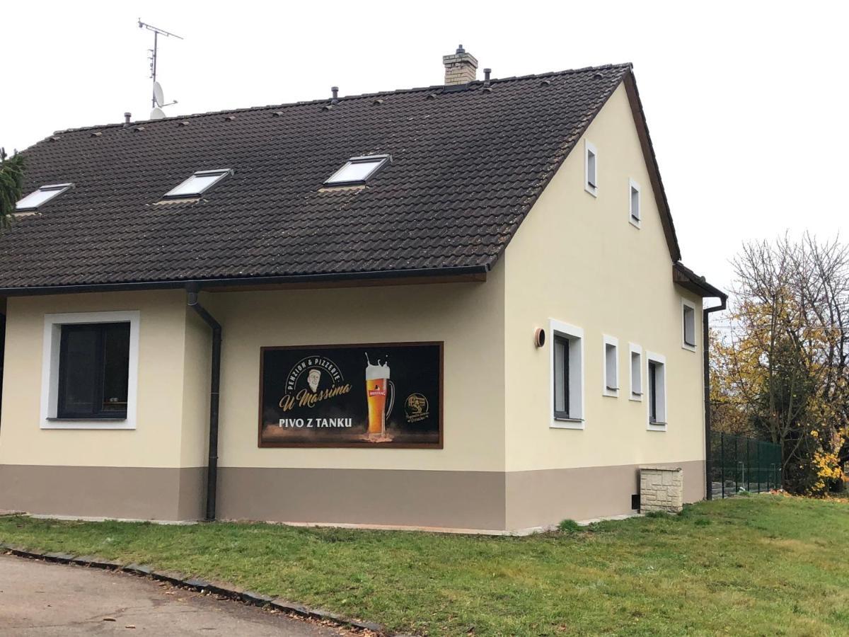 Penzion&Pizzerie U Massima Vyškov Εξωτερικό φωτογραφία